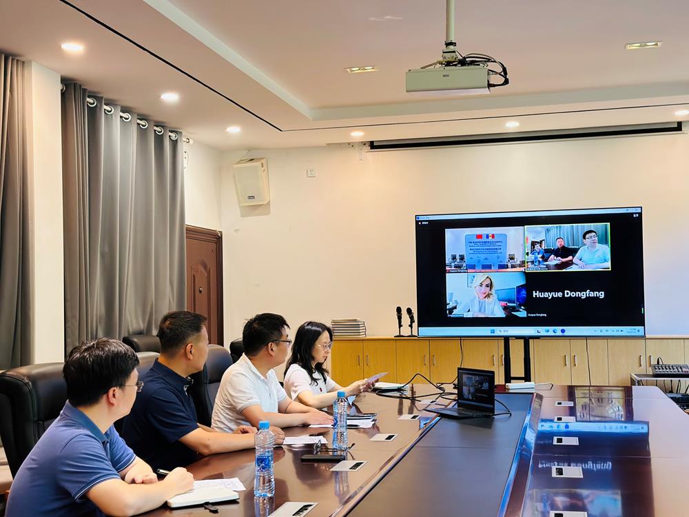 摩尔多瓦大学专家2.jpg